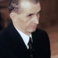 Petit homme souriant, aux épaules larges et aux yeux rieurs, l’autocrate Ceausescu n’a pas forcément la « gueule de l’emploi ». Il ressemble plus au concierge de mon immeuble qu’à Staline ou Mao...