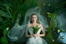 Kirsten Dunst dans Melancholia, de Lars von Trier