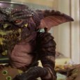 Retour sur <em>Gremlins</em>, chef-d’œuvre d'humour noir et d'épouvante, et sur l'art de la citation chez Joe Dante, qui a su façonner au cours des années des œuvres à la richesse exceptionnelle...