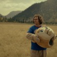 Brigsby le magnifique Difficile de raconter Brigsby Bear sans spoiler quoi que ce soit. Car ce serait gâcher le plaisir immense de la découverte. Disons qu’il s’agit de l’histoire de James,...